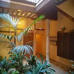 Patio De La Plata